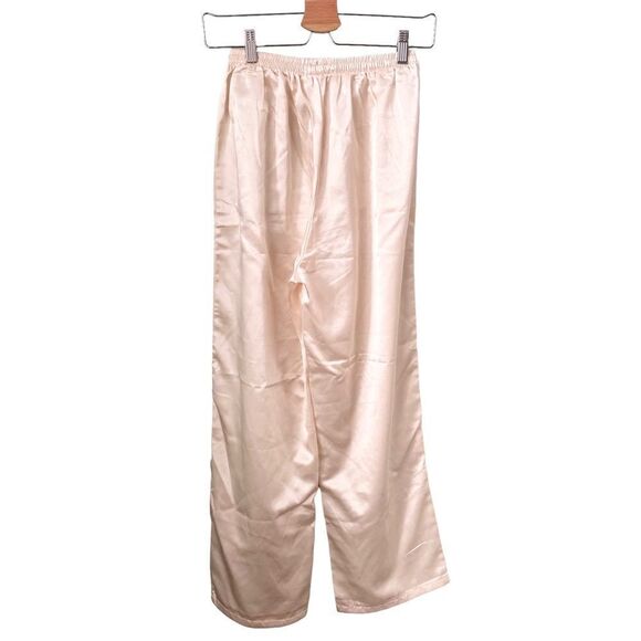 Anthony Richards Embroidered Pajama Set in Size Medium - Picture 4 of 9